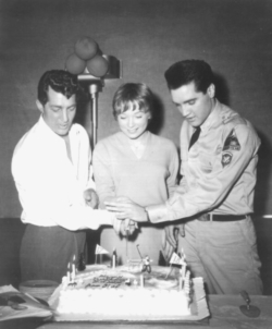 Dean Martin, Shirley MacLaine at Elvis birthday on set